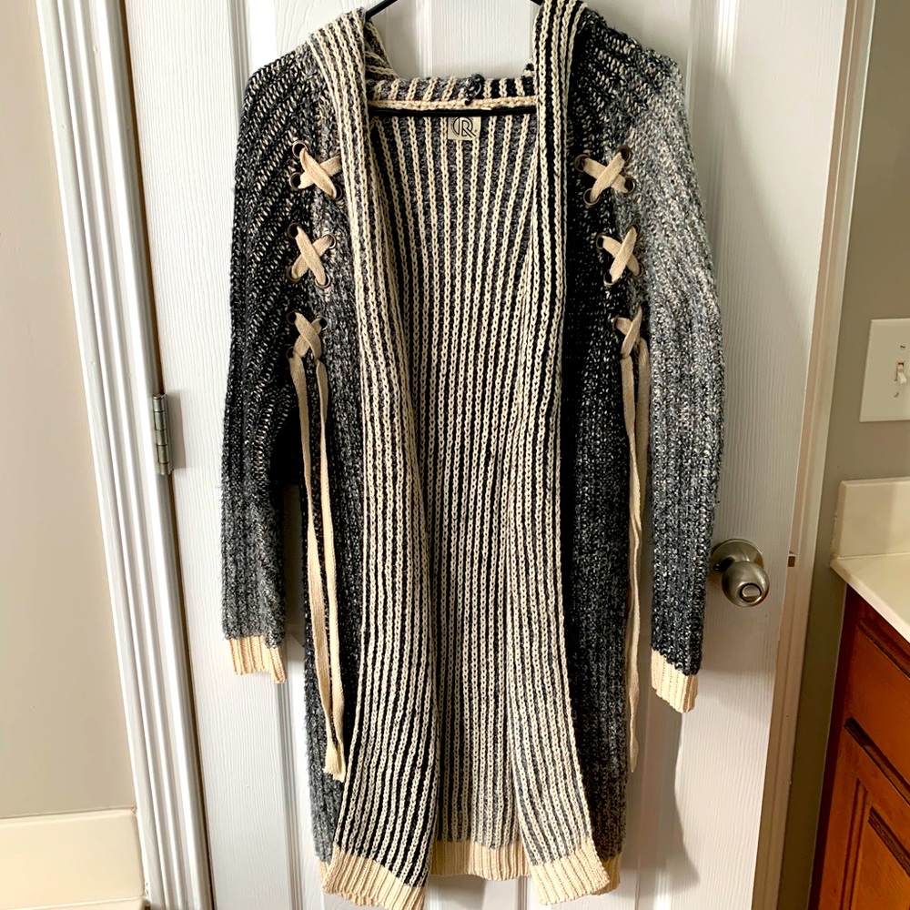 Long cardigan with crisscross ties on front